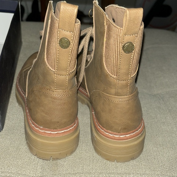 Nautica ladies lace up boots - Picture 4 of 8